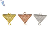 Textured Triangle Vertical Link Connector