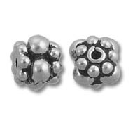 Four Large Beads with Daisy