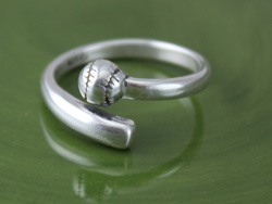 Sideways Cross Adjustable Ring