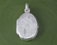 Swirly Design Locket