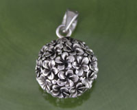 Flower 3D Round Pendant