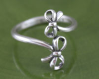 Ribbon Bow Adjustable Ring